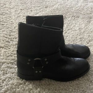 House of Harlow 1960 Dark Ankle Booties